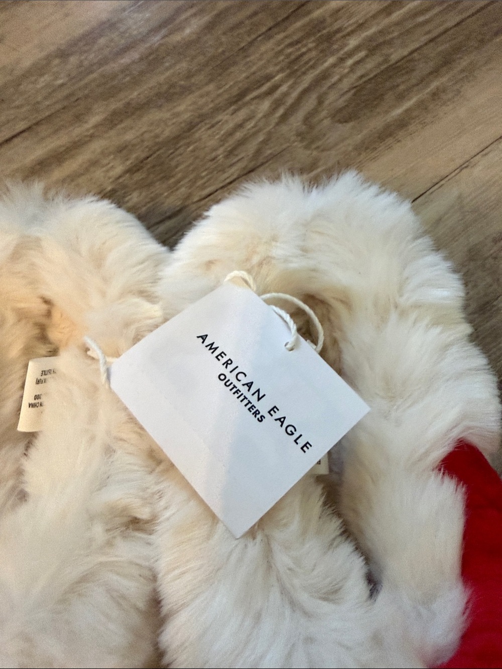 American Eagle Outfitters Grinch Green & Red Plush Slippers - Picture 4 of 4